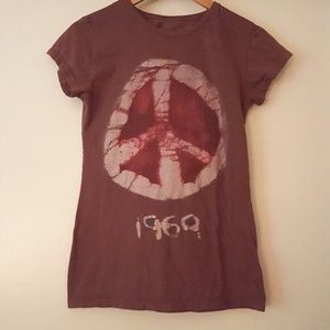 Peace sign t-shirt
